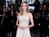 تفاصيل إطلالة أنجلينا جولي وإيما ستون بمهرجان كان السينمائى.. صور