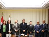 وزير قطاع الأعمال العام يلتقي وفد "بريتش بتروليوم" لمتابعة خطوات إعادة تشغيل مصنع الأنود