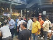 ضبط محال تمارس نشاطها دون ترخيص خلال حملة فى شارع فيصل