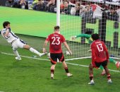 توتنهام ضد مان يونايتد.. السبيرز يتفوق بهدف فى الشوط الأول بنهائي يوروباليج