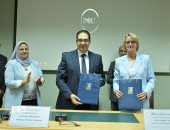 رئيس جامعة القاهرة يوقع مذكرة تفاهم بين المعهد القومى لعلوم الليزر والأكاديمية الأوروبية لأمراض الصوت