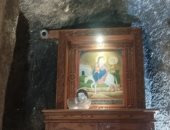 دير العذراء بجبل الطير يستقبل قرابة 2 مليون زائر فى احتفالات رحلة العائلة المقدسة.. الاحتفالات تستمر أسبوعا.. والدير يضم الكنيسة الأثرية وكهف احتمت به العائلة المقدسة فى رحلة الهروب.. صور