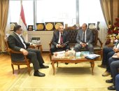 وزير الاسكان ومحافظ جنوب سيناء يتابعان المشروعات المشتركة بالمحافظة