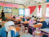 طلاب أولى وثانية ثانوى بشمال سيناء يؤدون الامتحانات وتشديد على عدم اصطحاب الهواتف