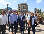 وزير الرى يتفقد المنشآت المائية وأعمال تطهير الترع فى 7 مواقع بالدقهلية