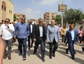 محافظ الجيزة: محال حضارية لتسكين باعة لم يقع عليهم الاختيار بسوق العياط