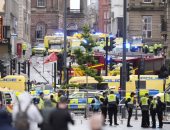 من الاحتفال إلى الفوضى.. جارديان تبرز تداعيات حادث دهس ليفربول وإصابة 50 شخص