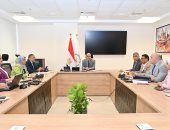 وزير الرى يبحث نتائج الدراسة البحثية "لتحديد مواقع الآبار الجوفية المخالفة"