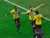 الاتحاد يهزم القادسية 3 - 1 ويتوج بكأس خادم الحرمين الشريفين.. فيديو