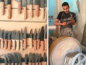 "فصل لربك وانحر".. ورش سن السكاكين فى سوهاج تستعيد بريقها قبل عيد الأضحى.. عاشور أعمل بالمهنة منذ 80 سنة وورثتها لأبنائى.. من المستحد للساطور والخنصر والشفرة أسماء أدوات الذبح.. صور وفيديو