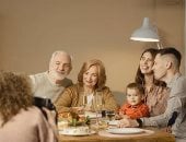 العيد فى البيت أحلى.. أفكار مبتكرة لاحتفال عائلى ملىء بالدفء والبهجة