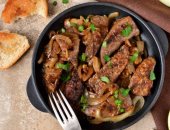 طريقة عمل حلويات العجل فى العيد.. من الفشة للكبدة