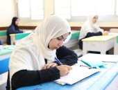 ارتياح لسهولة امتحان القرآن والحديث لطلاب القسم الأدبى بالثانوية الأزهرية