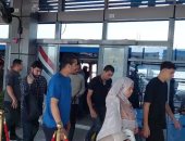 إقبال كبير من المواطنين على الأتوبيس الترددى فى الساعات الأولى لتشغيله.. صور