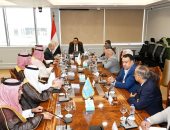 وزير الإسكان يستقبل وفدا من وزارتى "الاستثمار" و"البلديات والإسكان" بالسعودية
