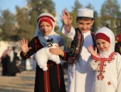 من الصلاة والأضاحى للاحتفالات.. بلاد العرب تستقبل عيد الأضحى.. ألعاب نارية وكرنفالات.. زيارة المقابر فى الكويت.. المغرب بدون "النحر" للمرة الأولى و"الرومى" بديل الأضحية.. مشهد مهيب للصلاة بالمسجد الحرام
