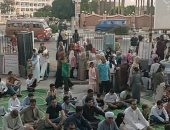 توافد المصلين على الساحات لأداء صلاة عيد الأضحى بسوهاج.. فيديو