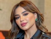 استقبال بالورود للإعلامية نهى نبيل بعد عودتها للكويت مرة أخرى 