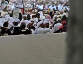 فى ثاني أيام التشريق.. الحجاج يكملون رمي الجمرات وسط تنظيم محكم ومشاعر روحانية.. إقبال كبير وانسيابية وتسهيلات رغم حرارة الشمس.. والجمرات تشهد انتظام الحشود ودعوات الحجاج