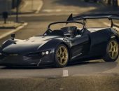 شركة إسبانية تطلق سيارة سباقات كهربائية شبيهة لمركبة بات مان العام المقبل