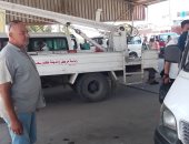 إنارة مواقف سيارات الأجرة وتغيير كشافات الإضاءة لخدمة المواطنين فى كفر سعد