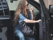 نفسيتها وحشه.. جينيفر لوبيز تظهر بلوك يثير الجدل 