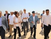مستشار الرئيس ومحافظ الجيزة يتفقدان انتظام تقديم الخدمات بالمنطقة الأثرية