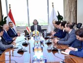 وزير التموين يبحث تفعيل نموذج موحّد للبقالة التموينية ومنافذ مشروع جمعيتى