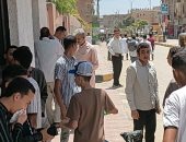 طلاب الثانوية الأزهرية بسوهاج عن امتحان الفيزياء: يحتاج وقتا أطول.. فيديو