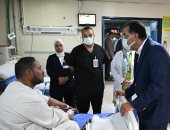 رئيس الوزراء يتفقد مستشفى وادي النطرون التخصصي