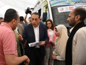 مواطن لرئيس الوزراء: "بنتى اتعمت بسبب ضربة على رأسها".. ومدبولى: هنعمل اللازم حالا