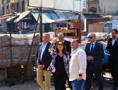 وزيرة التنمية المحلية تتفقد تنفيذ المرحلة الأولى من تطوير سوق العتبة بالموسكى