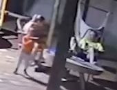 كاميرا توثق قتل طفل برازيلي لوالدته بالخطأ أثناء اللعب بمسدس والده.. فيديو