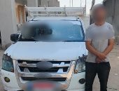الداخلية تضبط سائق لوضعه إشارة خلفية عالية الإضاءة.. فيديو