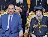 محافظ سوهاج يهنئ الأنبا "ويصا" بمناسبة اليوبيل الذهبي لسيامته أسقفًا