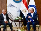 وزير البترول يبحث مع مجموعة السويدى إليكتريك تعزيز التعاون المشترك