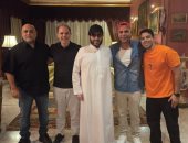 تركى آل الشيخ يزور الزعيم عادل إمام ويعلق: بصحة جيدة وشربت عنده أحلى كوباية شاى