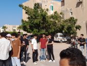 توافد طلاب الثانوية على لجان الامتحانات لأداء امتحان اللغة الأجنبية الثانية بجنوب سيناء