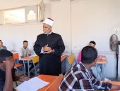 وكيل قطاع المعاهد يتفقد لجان امتحانات الشهادة الثانوية الأزهرية بأسوان