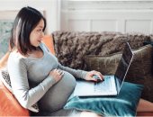 لو حامل وشغلك من البيت.. هذه الطريقة ممنوعة فى استخدام اللاب ونصائح مهمة