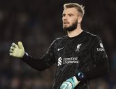 ليفربول يجدد عقد حارسه جاروس ويُعيره إلى أياكس لموسم واحد