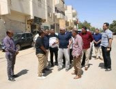 محافظ الوادي الجديد يوجه بسرعة الانتهاء من أعمال رد الشئ لأصله بطرق الخارجة