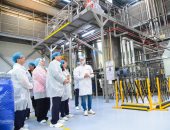 هيئة الدواء تنظم جولة تفقدية لوفد صيني بعدد من مصانع مستحضرات التجميل