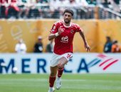 الأهلي يستعين بالعقوبات لمواجهة تمرد وسام أبو علي