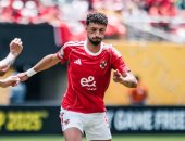 العرض الأمريكى يحدد مصير وسام أبو على مع الأهلى بعد "هاتريك المونديال"