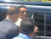 محمد رمضان يغادر المحكمة بعد إنهاء التصالح فى واقعة تعدى نجله على طفل.. صور