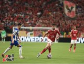 شاهد.. هجوم جماهير بورتو على الرئيس بواش واللاعبين بعد التعادل مع الأهلي