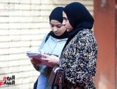 امتحانات الثانوية العامة 2025..هدوء بلجان النظام القديم.. الطلاب أدوا اختبار اللغة الثانية بلا شكاوى.. اختفاء جروبات الغش الإلكترونى.. وزارة التعليم: لم نرصد أي مخالفات.. والأسئلة جاءت وفق المواصفة الفنية.. صور