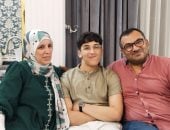 الناجح يرفع إيده.. فرحة فى منازل أوائل الشهادة الإعدادية بالقليوبية.. فلوباتير الطالب الوحيد الحاصل على الدرجة النهائية: نفسي أكون طبيب.. أبو زيد: جدي تمناها وحققت حلمه.. وحنين: القرآن والصلاة سر تفوقي.. فيديو