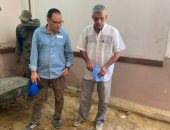 مدير عام آثار الأقصر يتابع ردم حفرة تنقيب عن الآثار أسفل قصر ثقافة الطفل.. صور